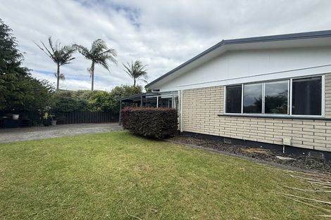 Photo of property in 5 Shearwater Street, One Tree Point, 0118
