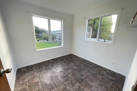 Photo of property in 8 Rathgar Road, Henderson, Auckland, 0610
