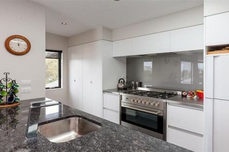 Photo of property in 1152b South Road, Oakura, 4314