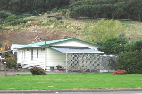 Photo of property in 65a Elizabeth Street, Waikanae, 5036