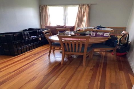 Photo of property in 53 Strid Road, Te Atatu South, Auckland, 0610