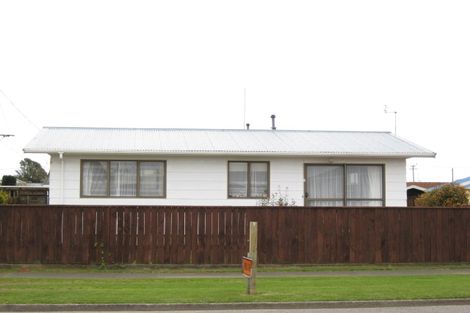 Photo of property in 8b Ropiha Street, Fitzroy, New Plymouth, 4312