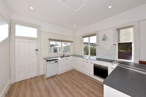 Photo of property in 74 Hinau Street, Riccarton, Christchurch, 8041