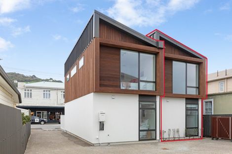 Photo of property in 149u1 Onepu Road, Lyall Bay, Wellington, 6022