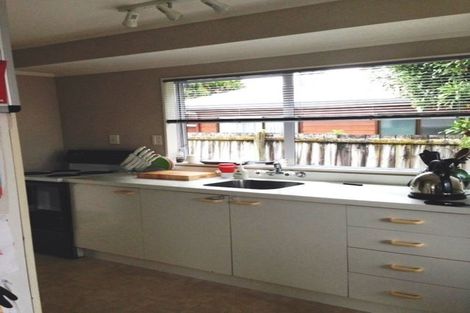 Photo of property in 3 River Road, Te Atatu Peninsula, Auckland, 0610