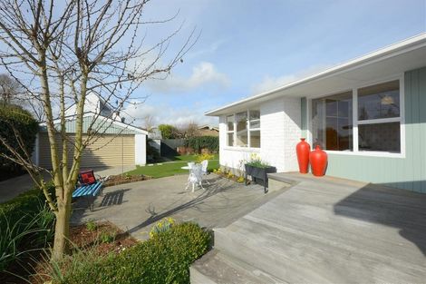Photo of property in 50 Glenharrow Avenue, Avonhead, Christchurch, 8042
