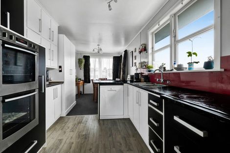 Photo of property in 65 Cloten Road, Stratford, 4332