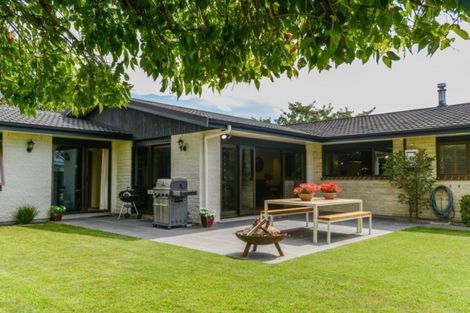 Photo of property in 22 Otatara Road, Taradale, Napier, 4112