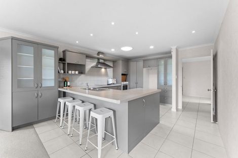 Photo of property in 73 Oriental Parade, Papamoa Beach, Papamoa, 3118