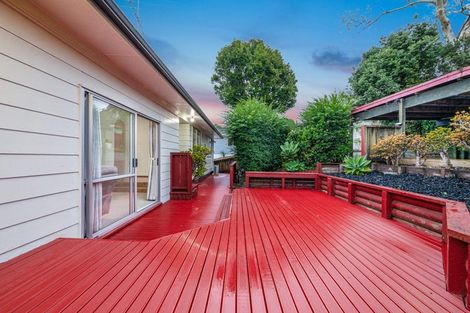 Photo of property in 72 Reynella Drive, Massey, Auckland, 0614