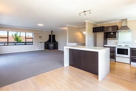 Photo of property in 16 Huia Street, Taupo, 3330