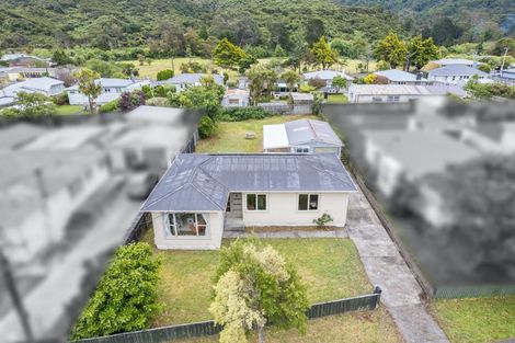 Photo of property in 76 Peel Place, Wainuiomata, Lower Hutt, 5014