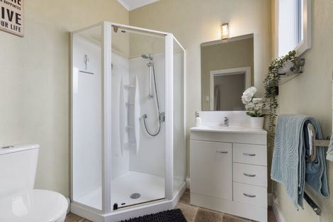 Photo of property in 188 Brooklands Road, Vogeltown, New Plymouth, 4310