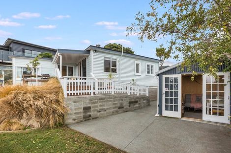Photo of property in 15 Howard Road, Point Howard, Lower Hutt, 5013