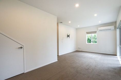 Photo of property in 75 Grove Road, Papakura, 2110