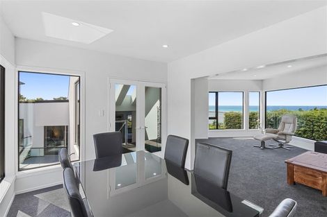 Photo of property in 2/11 Belleview Terrace, Mount Pleasant, Christchurch, 8081