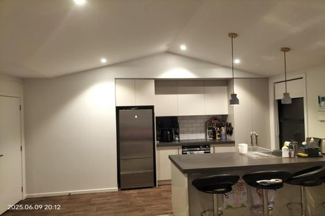 Photo of property in 16 Lochy Road, Fernhill, Queenstown, 9300