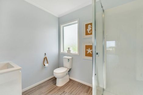 Photo of property in 4 Tua Tua Place, Baylys Beach, 0377