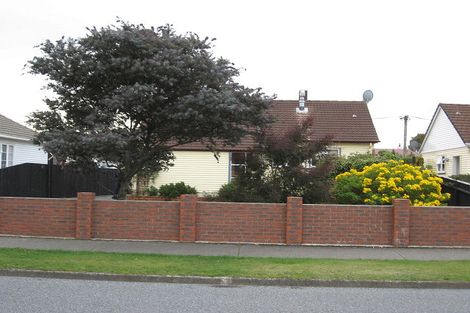 Photo of property in 11 Hewer Crescent, Naenae, Lower Hutt, 5011