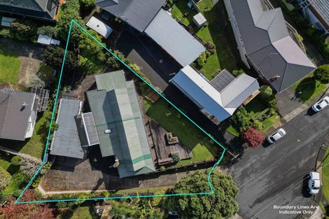 Photo of property in 15 Fairlea Road, Te Atatu South, Auckland, 0610
