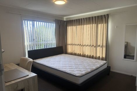Photo of property in 389 Yaldhurst Road, Russley, Christchurch, 8042