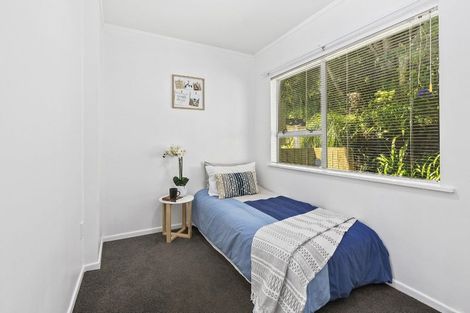 Photo of property in 1b Sandhurst Way, Crofton Downs, Wellington, 6035