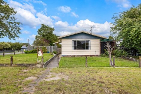 Photo of property in 2 Gilbert Street, Amberley, 7410