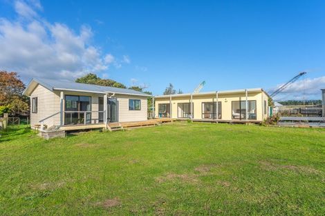 Photo of property in 32 Temuera Street, Otaki, 5512