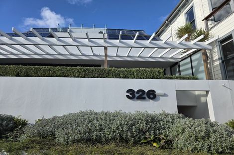 Photo of property in 2/326 Oriental Parade, Oriental Bay, Wellington, 6011