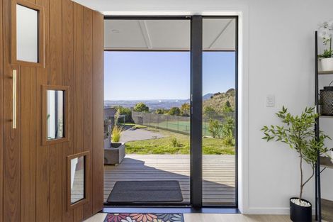 Photo of property in 5 Grandview Lane, Acacia Bay, 3385