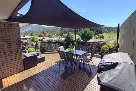 Photo of property in 2 Pukeko Place, Picton, 7220