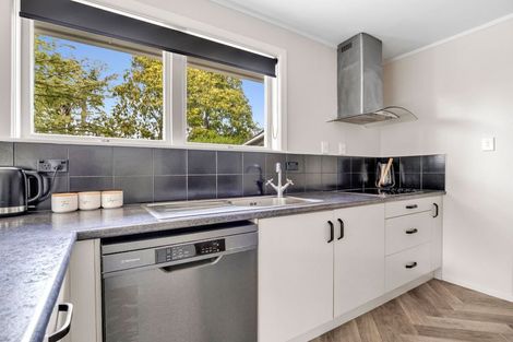 Photo of property in 81 College Road, Edgecumbe, 3120