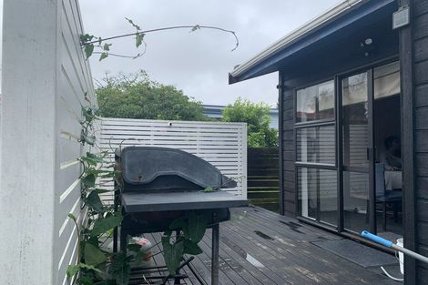 Photo of property in 7 Vera Road, Te Atatu South, Auckland, 0610