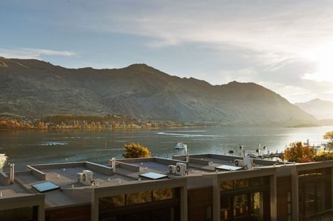 Photo of property in 35 Lakeside Road, Wanaka, 9305
