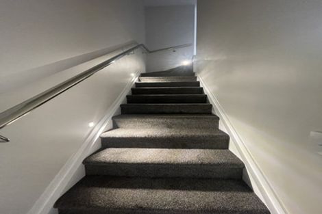 Photo of property in 17b Kemble Close, Mangere, Auckland, 2022