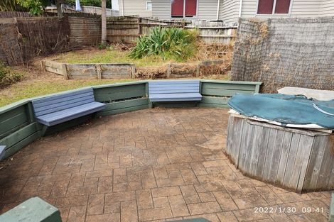 Photo of property in 72 Kaipatiki Road, Glenfield, Auckland, 0629