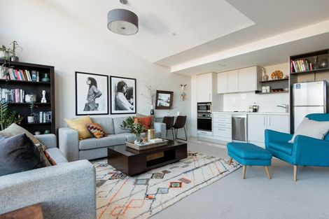 Photo of property in Nouvo Apartments, 5f/21 Rugby Street, Mount Cook, Wellington, 6021