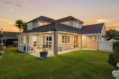 Photo of property in 2/46 Orlando Crescent, Waimairi Beach, Christchurch, 8083
