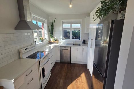 Photo of property in 33 Toorak Avenue, Avonhead, Christchurch, 8042