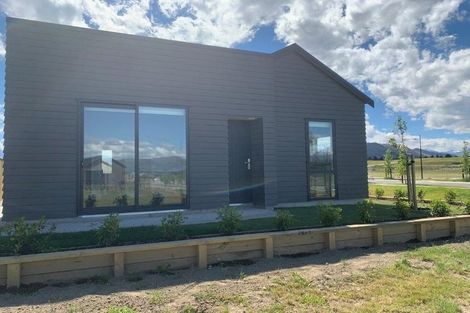 Photo of property in 6 Hawksburn Lane, Wanaka, 9305