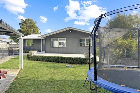 Photo of property in 3/8a Christie Crescent, Havelock North, 4130