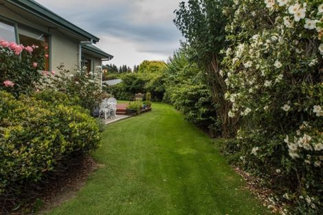 Photo of property in 6 Heuchan Lane, Wanaka, 9305