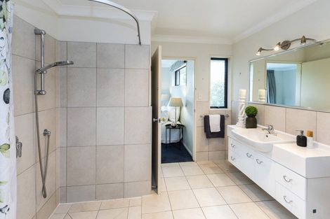 Photo of property in 57 Main Road, Redcliffs, Christchurch, 8081