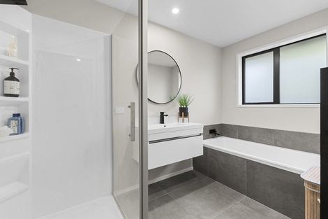 Photo of property in 7 Ruru Lane, Hurworth, New Plymouth, 4310