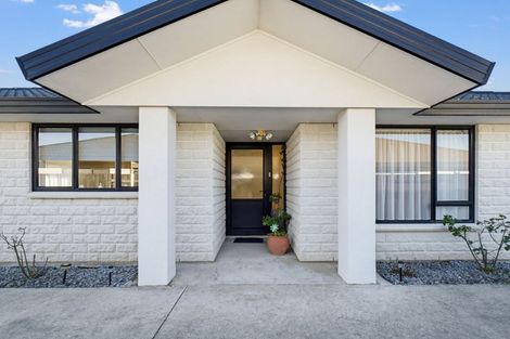 Photo of property in 47 Meridian Grove, Kelvin Grove, Palmerston North, 4414