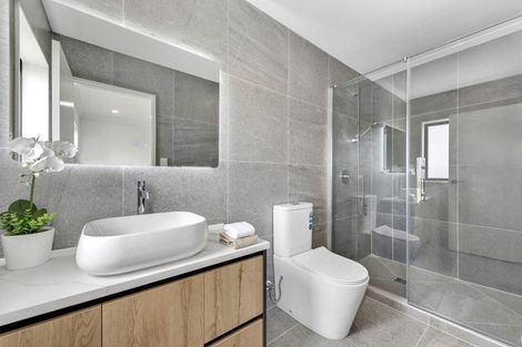 Photo of property in 2a Ballyalton Crescent, Flat Bush, 2019