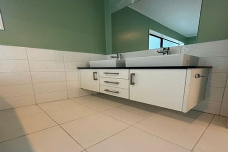 Photo of property in 8 Emerald Place, Papamoa Beach, Papamoa, 3118