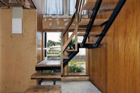 Photo of property in 46 Queen Mary Avenue, New Lynn, Auckland, 0600