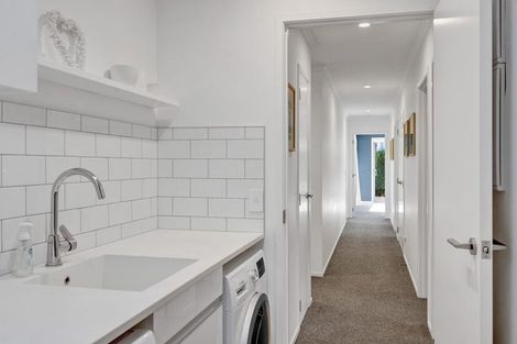 Photo of property in 52 Links Drive, Waiwhakaiho, New Plymouth, 4312