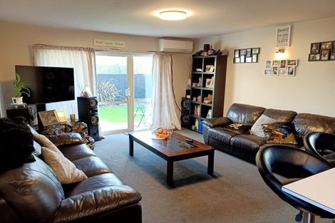Photo of property in 3/2 Coles Place, St Albans, Christchurch, 8014